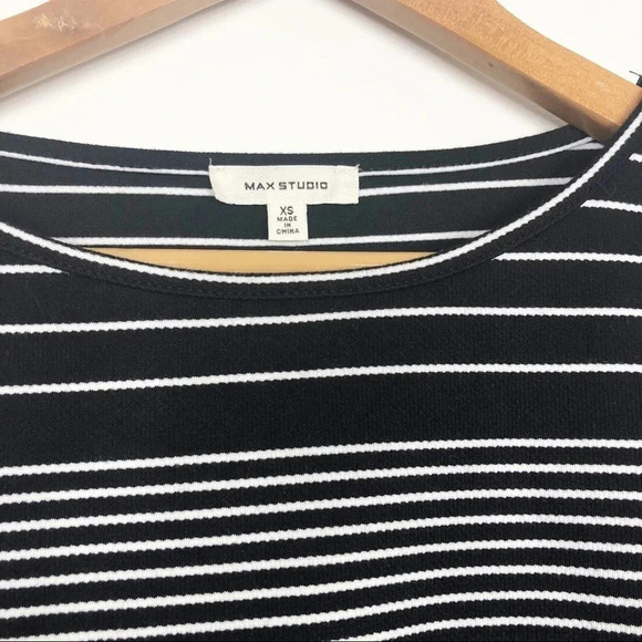 Max Studio | Striped Bell Sleeve Top - Picture 4 of 8